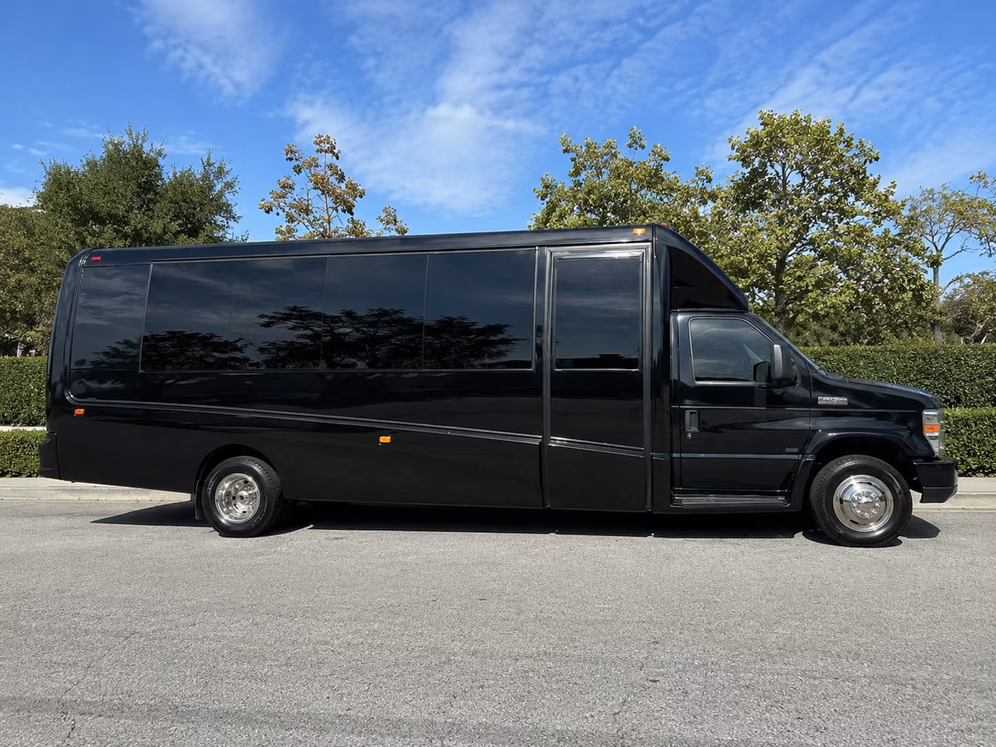 coral springs parking shuttle and park and ride bus rentals