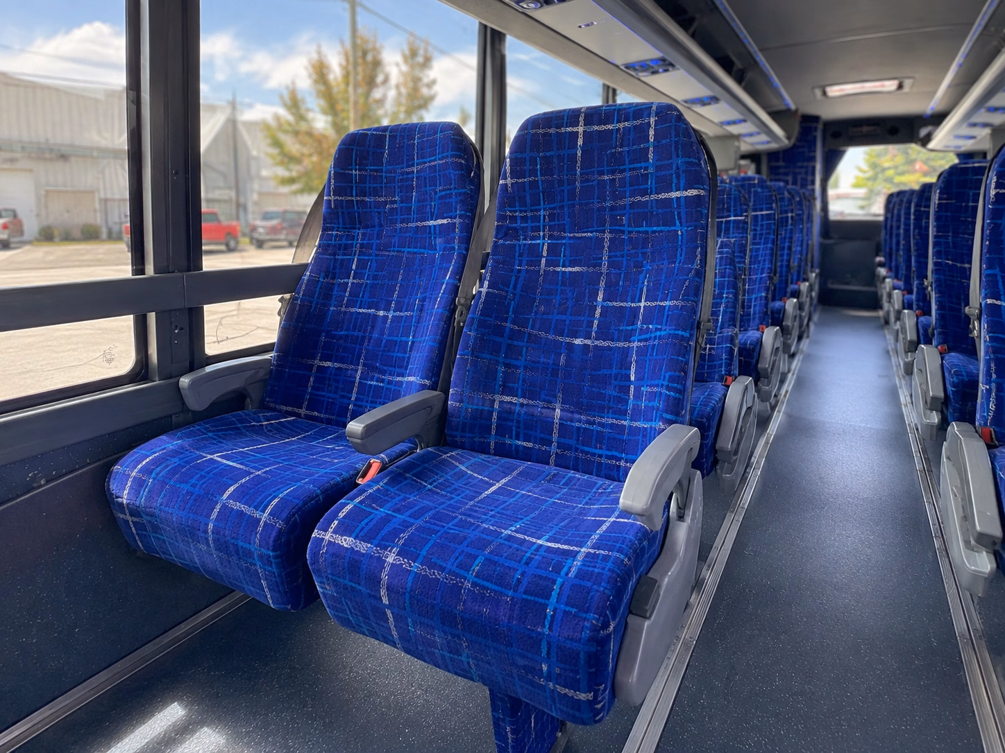 shuttle services for airline crews and airport staff in coral springs